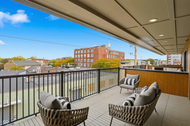 $828,150 | 531 East North Street, Indianapolis, IN 46204