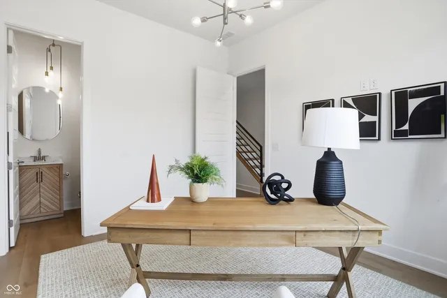 $828,150 | 531 East North Street, Indianapolis, IN 46204