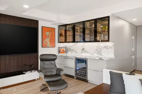$1,695,000 | 7141 East Rancho Vista Drive, Unit 6008, Scottsdale, AZ 85251