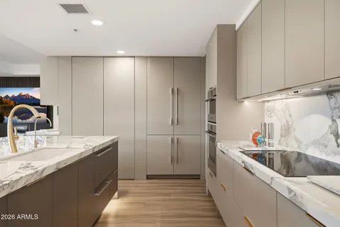$1,695,000 | 7141 East Rancho Vista Drive, Unit 6008, Scottsdale, AZ 85251