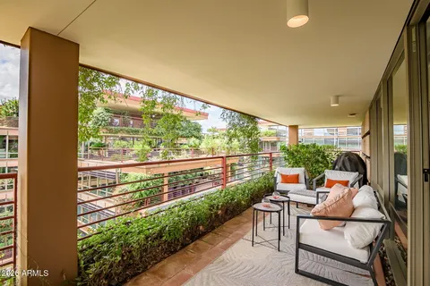$1,695,000 | 7141 East Rancho Vista Drive, Unit 6008, Scottsdale, AZ 85251