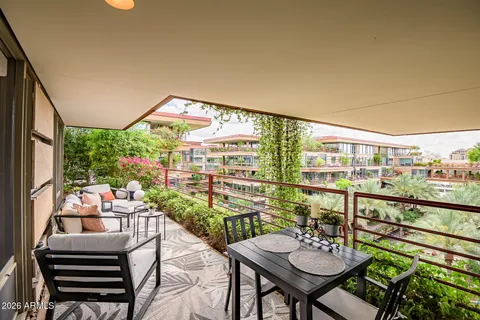 $1,695,000 | 7141 East Rancho Vista Drive, Unit 6008, Scottsdale, AZ 85251