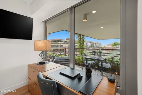 $1,695,000 | 7141 East Rancho Vista Drive, Unit 6008, Scottsdale, AZ 85251