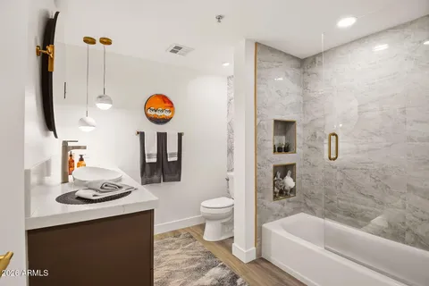 $1,695,000 | 7141 East Rancho Vista Drive, Unit 6008, Scottsdale, AZ 85251