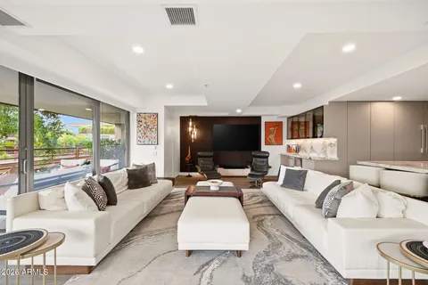 $1,695,000 | 7141 East Rancho Vista Drive, Unit 6008, Scottsdale, AZ 85251
