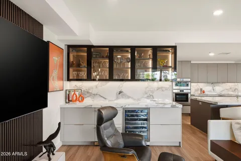 $1,695,000 | 7141 East Rancho Vista Drive, Unit 6008, Scottsdale, AZ 85251