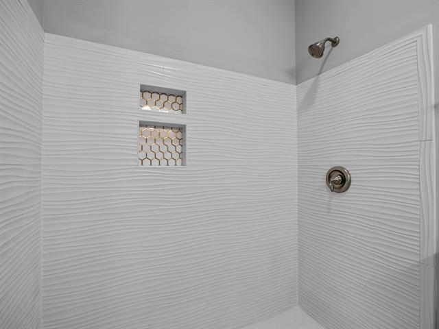 949 North Logan Street Gaffney, SC 29341 - Photo 11 of 16