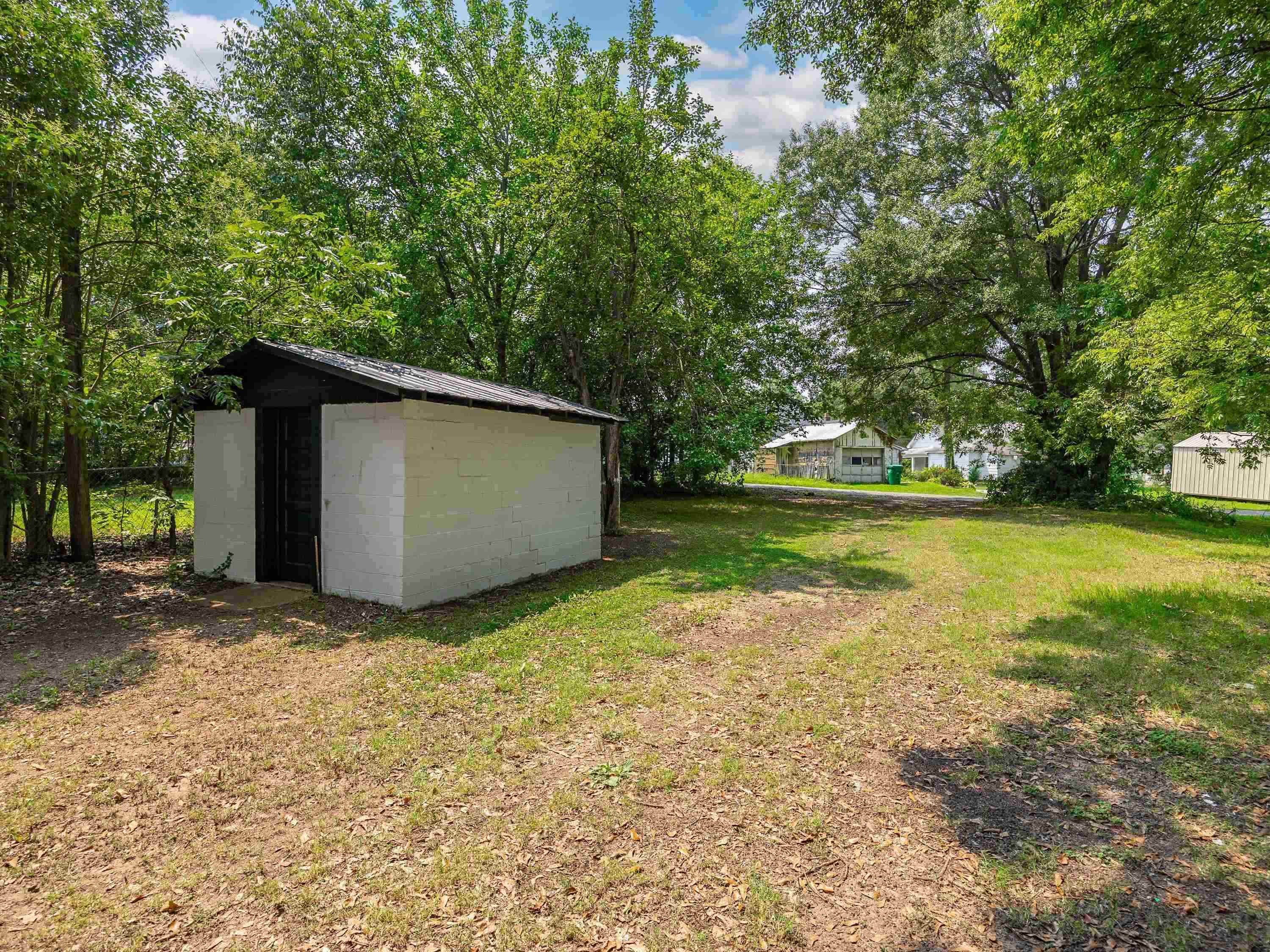 949 North Logan Street Gaffney, SC 29341 - Photo 14 of 16