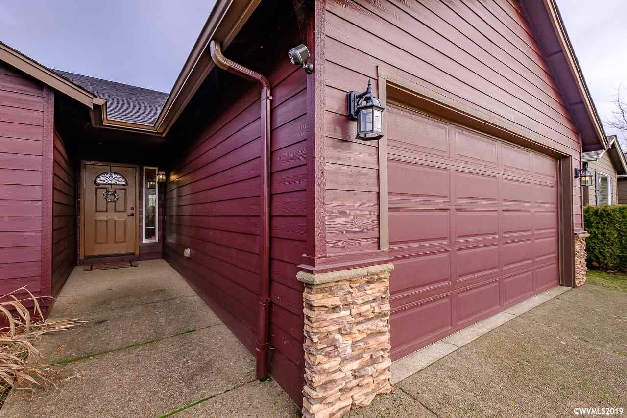 1679 Baxter Road Southeast Salem, OR 97306 - Photo 35 of 41 Gallery Image 35