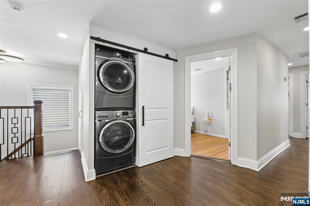 1474 Windsor Road Teaneck, NJ 07666 - Photo 25 of 41