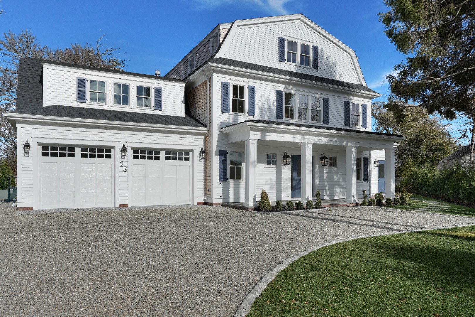 23 Pinehurst Road Edgartown, MA 02539 - Photo 1 of 57 a front view of a building