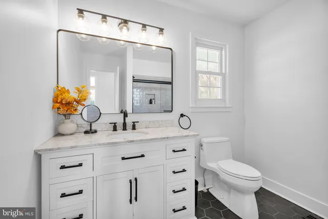 $629,900 | 8 Grant Circle, Sewell, NJ 08080