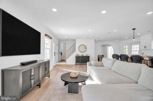 $629,900 | 8 Grant Circle, Sewell, NJ 08080