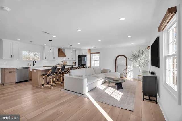 $629,900 | 8 Grant Circle, Sewell, NJ 08080