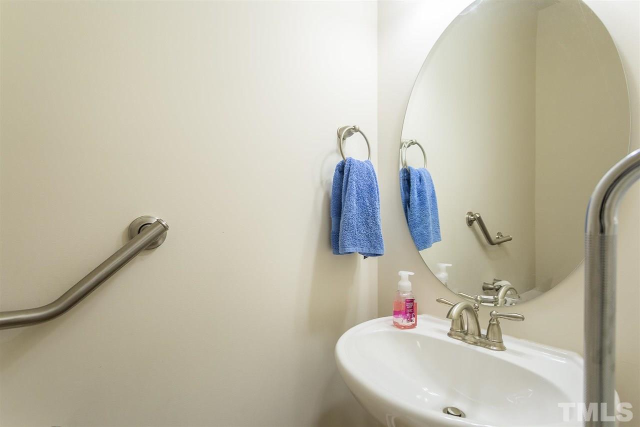3316 Althorp Drive Raleigh, NC 27616 - Photo 15 of 30 Gallery Image 15