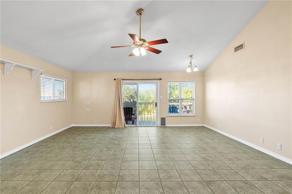 3117 Laguna Shores Road Corpus Christi, TX 78418 - Photo 16 of 21
