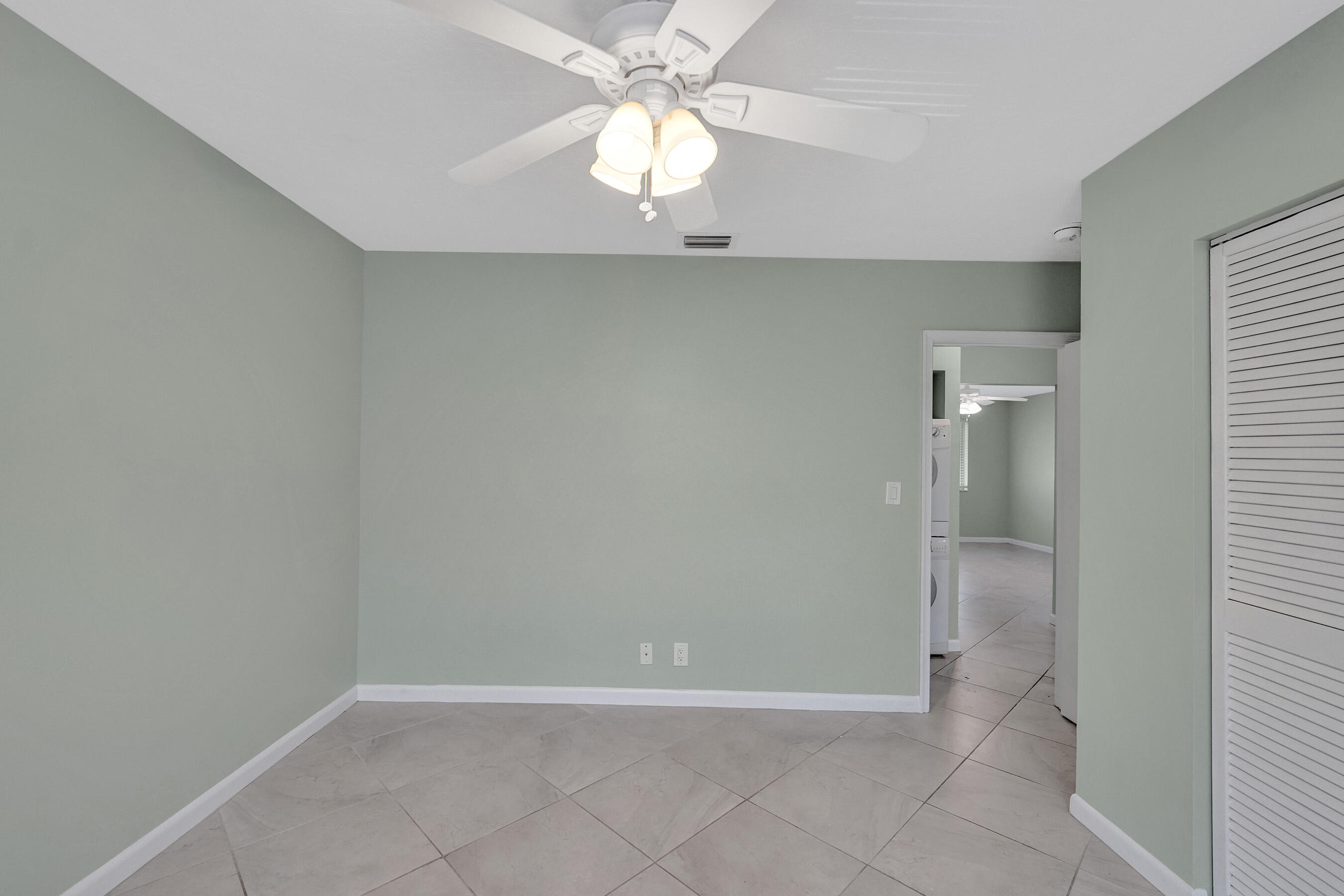 1250 Miami Road, Unit 11 Fort Lauderdale, FL 33316 - Photo 25 of 38 DSC08096