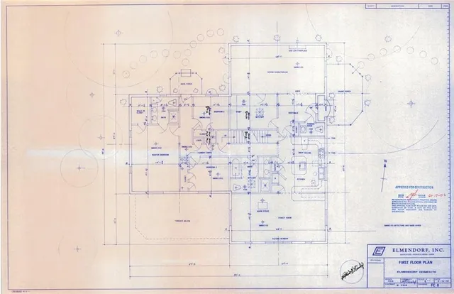 a view of utility room