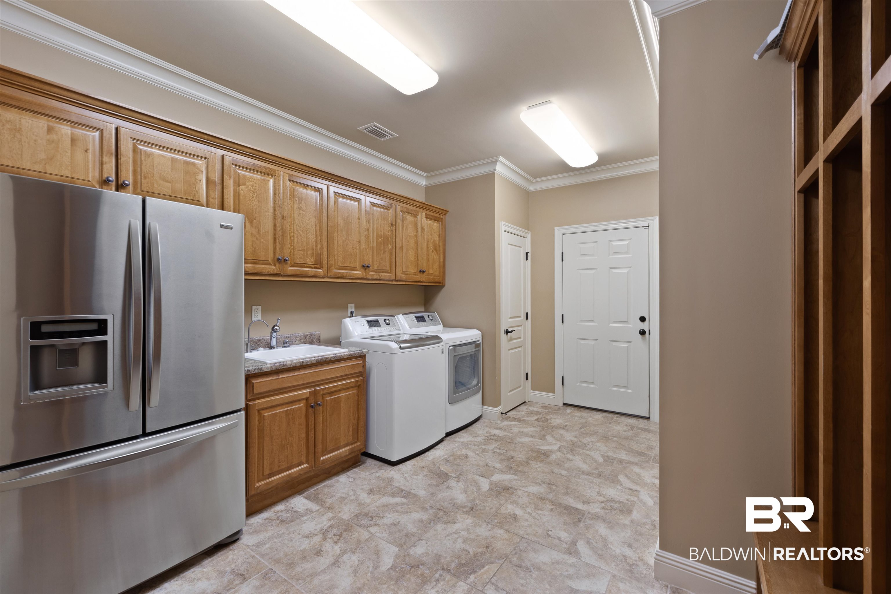 7332 Raleigh Way North Mobile, AL 36695 - Photo 27 of 38 Laundry