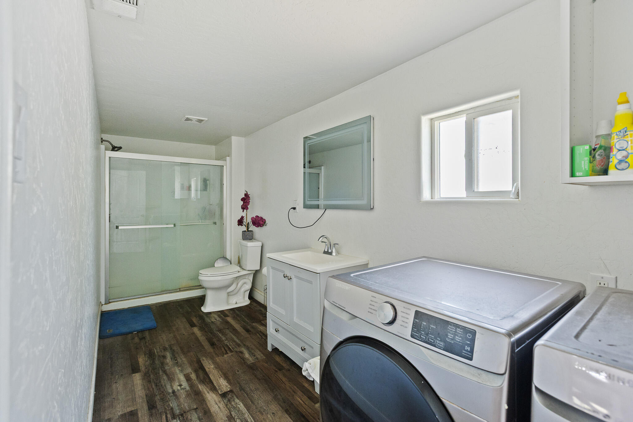 25769 Hypericum Road Visalia, CA 93292 - Photo 30 of 83 31 Laundry Area