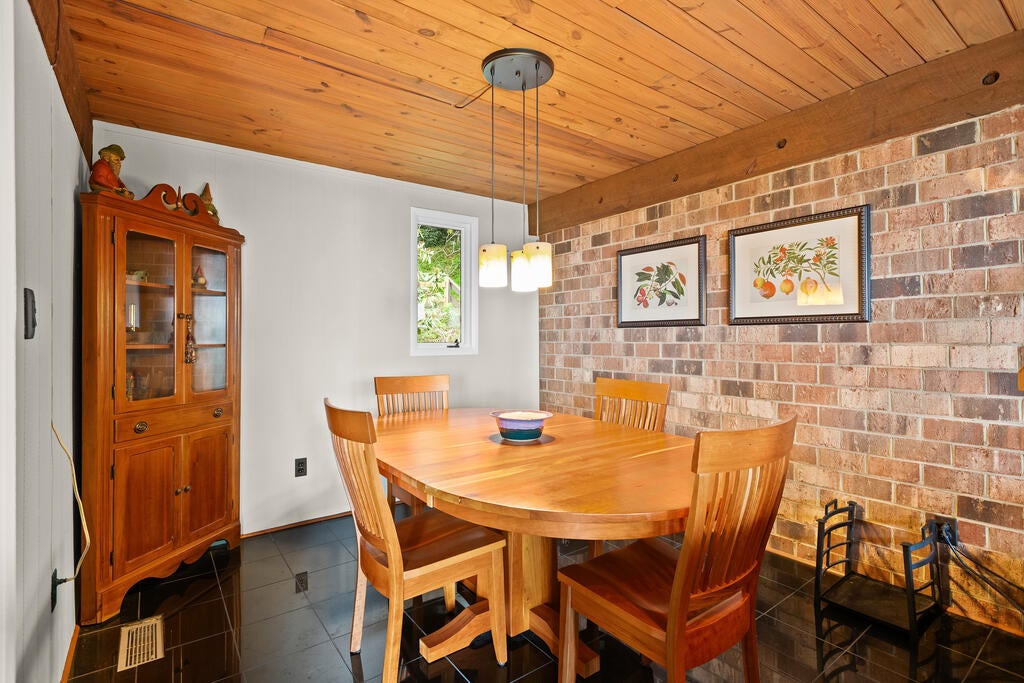 39 Villa Road Hillsville, VA 24343 - Photo 8 of 41 Gallery Image 8