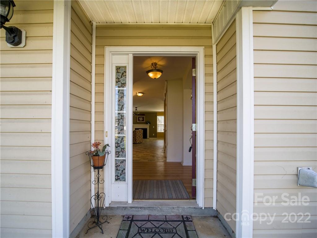 8824 Cornwall Street Locust, NC 28097 - Photo 5 of 48 Gallery Image 5