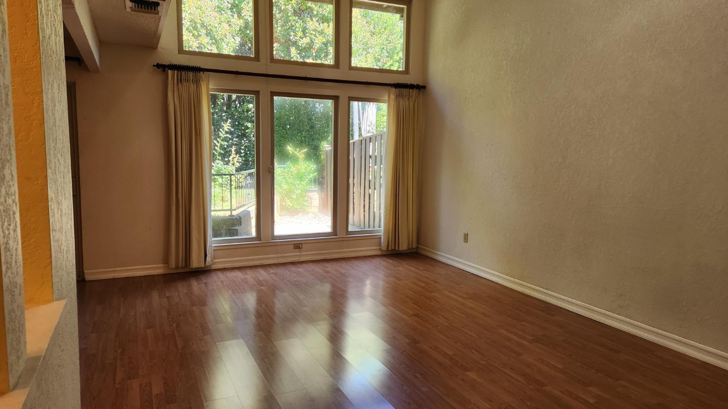 1911 Bechelli Lane Redding, CA 96002 - Photo 9 of 32