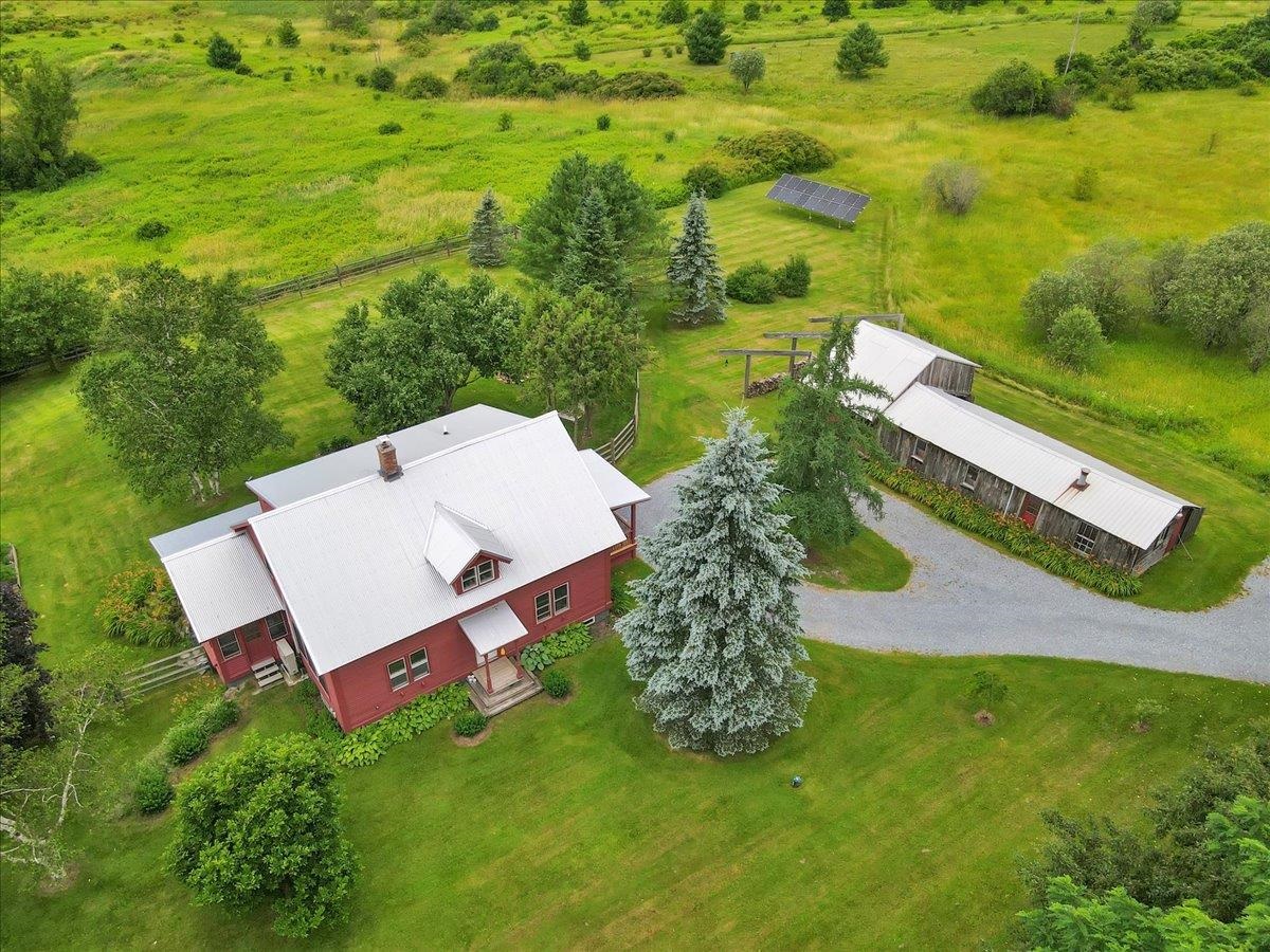 3300 Baldwin Road Hinesburg, VT 05461 - Photo 2 of 43 Gallery Image 2