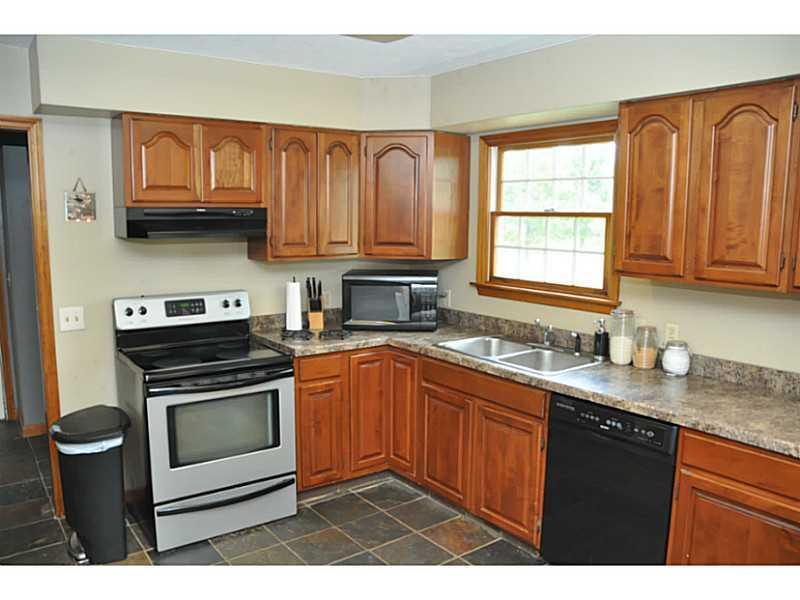 5635 Chenoweth Road Waynesville, OH 45068 - Photo 5 of 14 Gallery Image 5