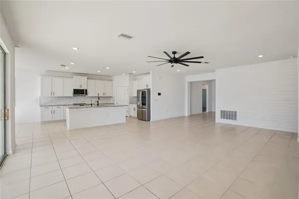 $3,200 | 10747 Laxer Cay Loop, San Antonio, FL 33576