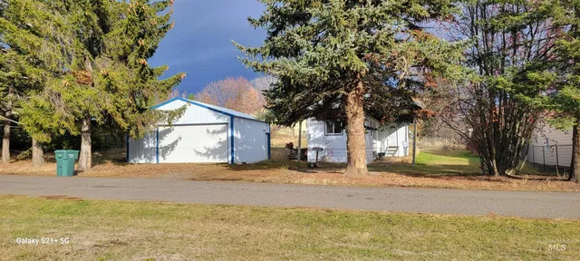 $150,000 | 220 Front Street, Craigmont, ID 83523