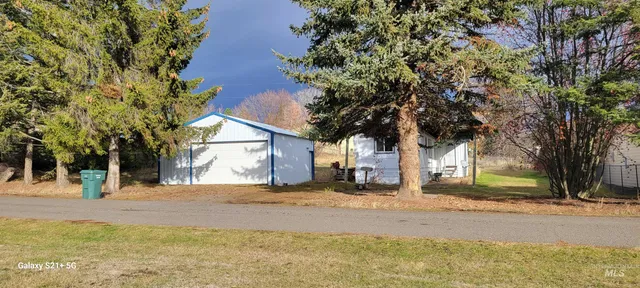 $150,000 | 220 Front Street, Craigmont, ID 83523