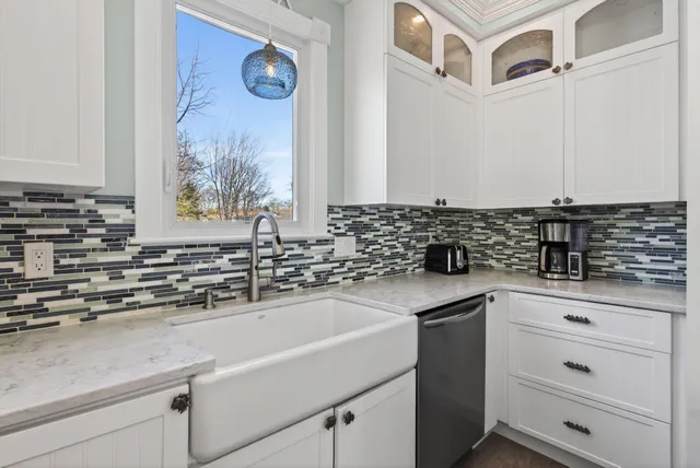 $849,000 | 62 Ocean Avenue, Portland, ME 04103