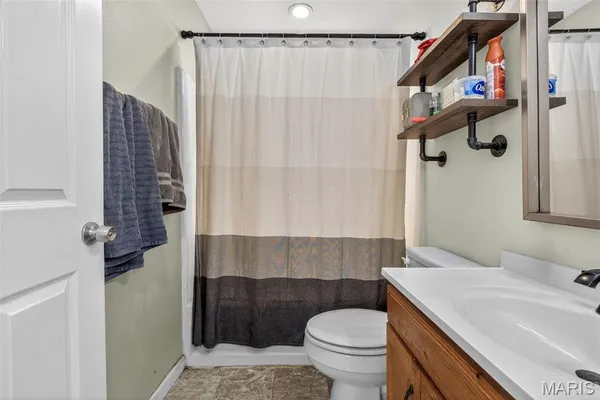 $165,000 | 615 Perry Street, De Soto, MO 63020
