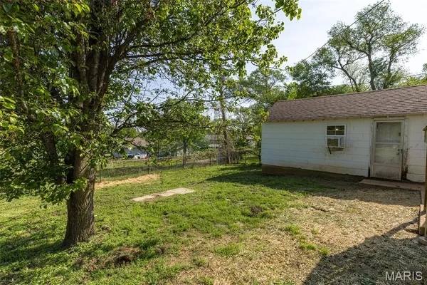 $165,000 | 615 Perry Street, De Soto, MO 63020