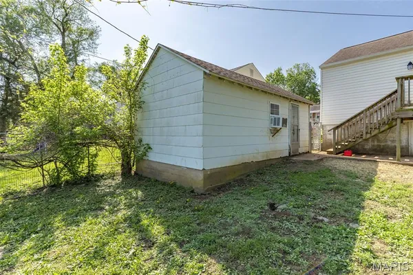 $165,000 | 615 Perry Street, De Soto, MO 63020