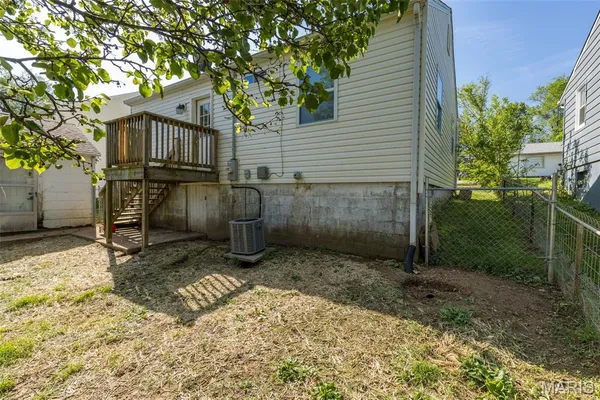 $165,000 | 615 Perry Street, De Soto, MO 63020