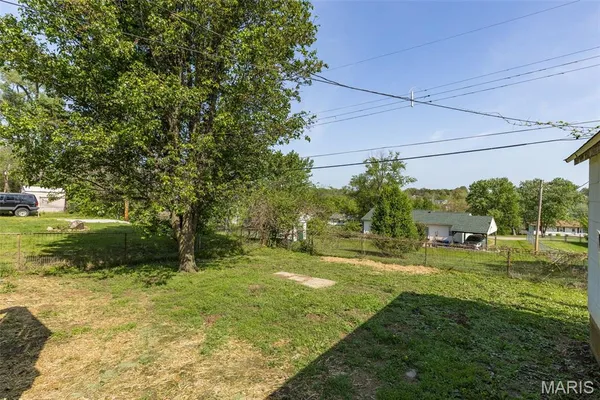 $165,000 | 615 Perry Street, De Soto, MO 63020