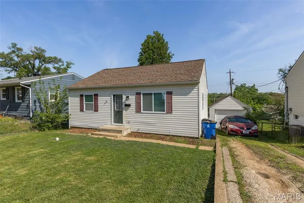 $165,000 | 615 Perry Street, De Soto, MO 63020