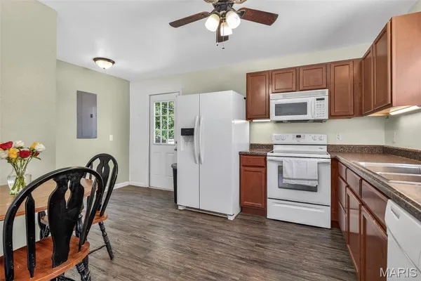 $165,000 | 615 Perry Street, De Soto, MO 63020