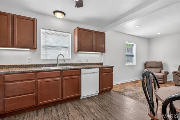 $165,000 | 615 Perry Street, De Soto, MO 63020