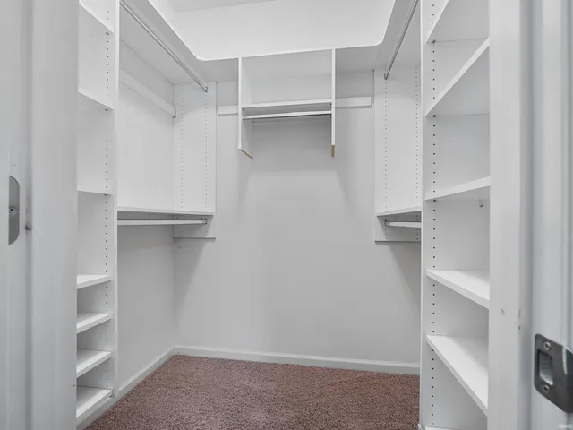 $249,900 | 11015 Yalumba Pass, Roanoke, IN 46783