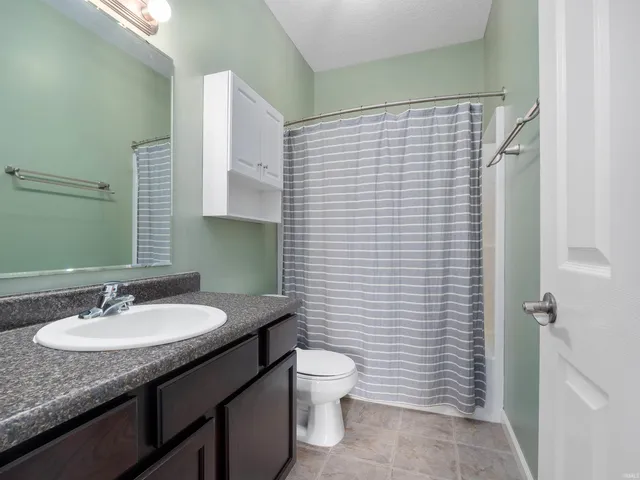 $249,900 | 11015 Yalumba Pass, Roanoke, IN 46783