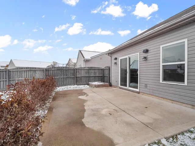 $249,900 | 11015 Yalumba Pass, Roanoke, IN 46783