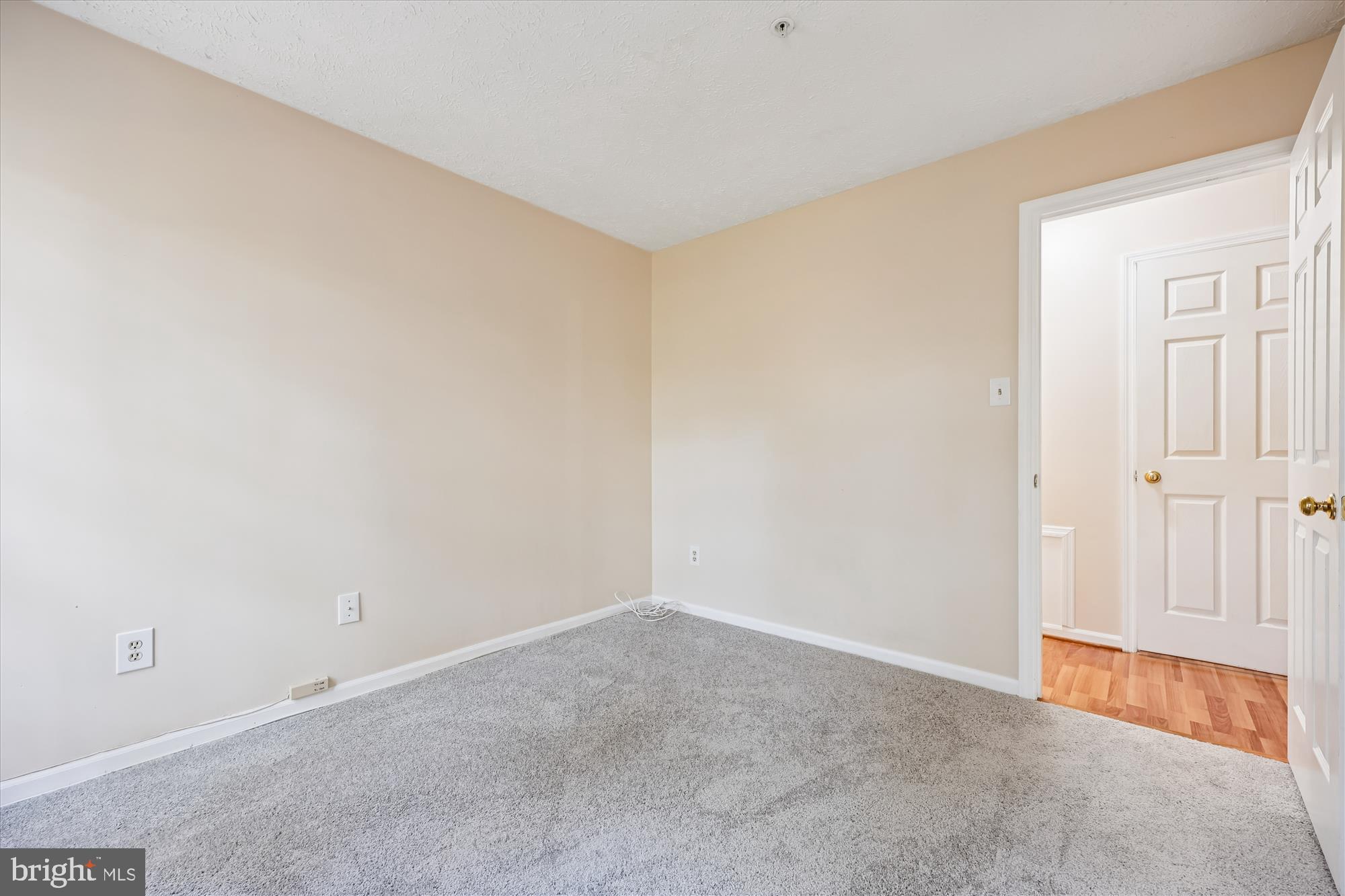 13114 Briarcliff Terrace, Unit 407 Germantown, MD 20874 - Photo 30 of 77 Bedroom