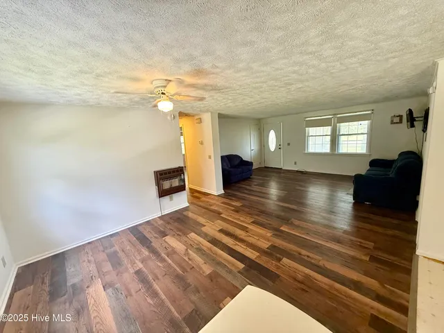 $250,000 | 195 Firetower Road, Beaufort, NC 28516