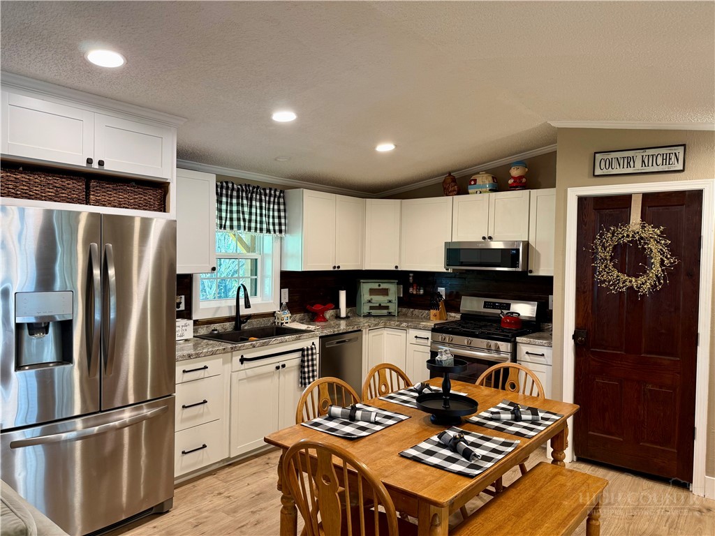 711 Modock Road Trade, TN 37691 - Photo 8 of 27 Gallery Image 8