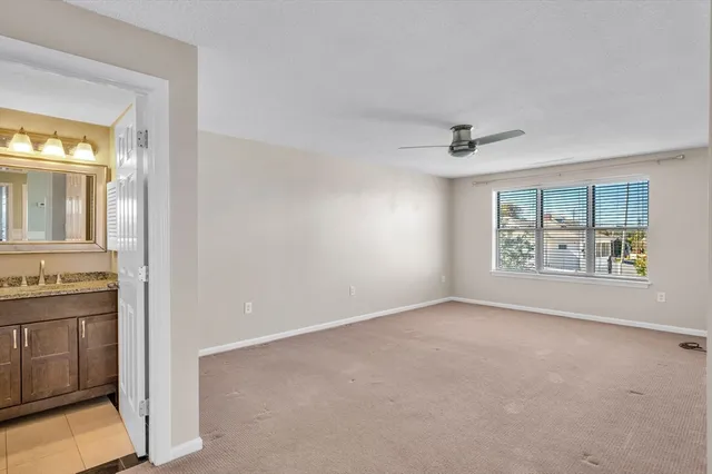 $495,000 | 20 Rockland House Road, Unit 203, Hull, MA 02045