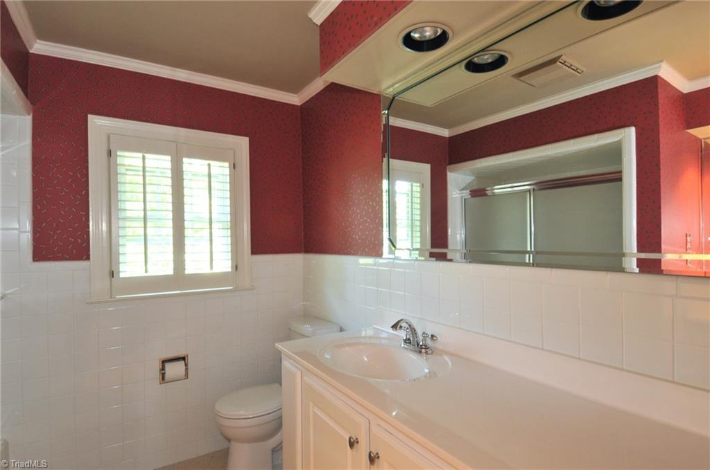 2707 Tudor Road Winston-Salem, NC 27106 - Photo 14 of 18 Gallery Image 14