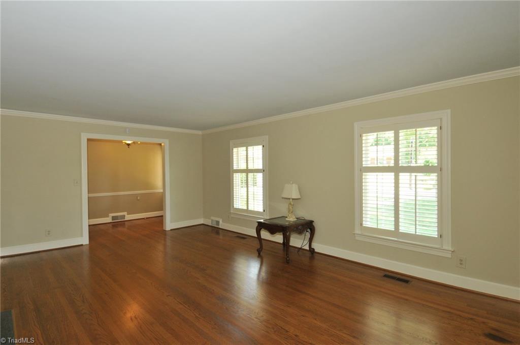 2707 Tudor Road Winston-Salem, NC 27106 - Photo 3 of 18 Gallery Image 3